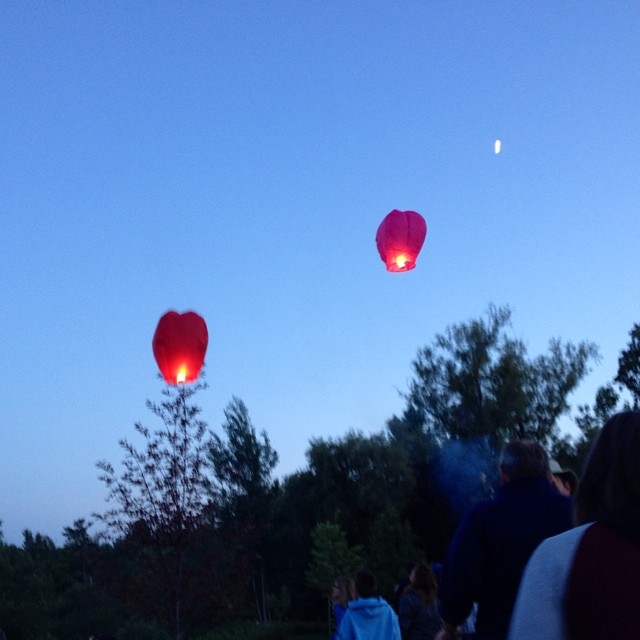 floatinglanterns